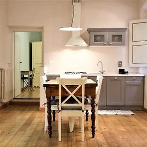 Wine Nebbiolo Apartment Florence